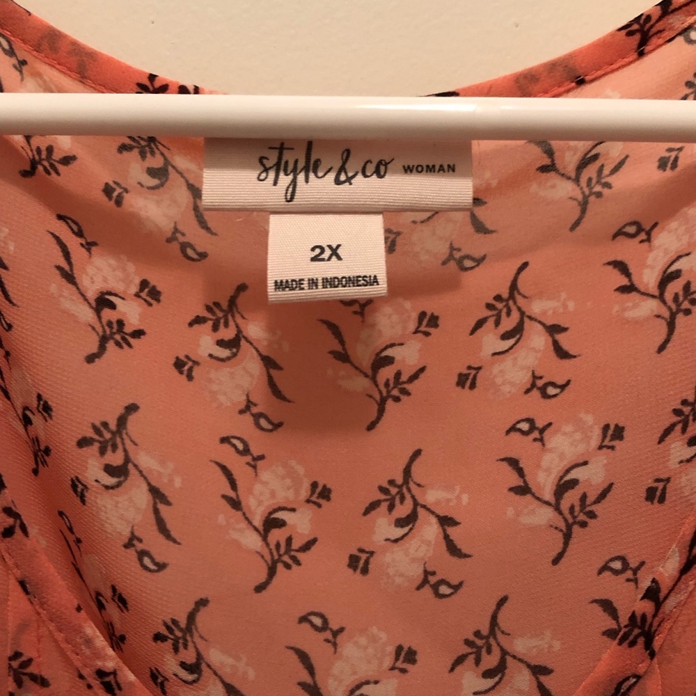Plus Size Spring Blouse - Picture 3 of 5